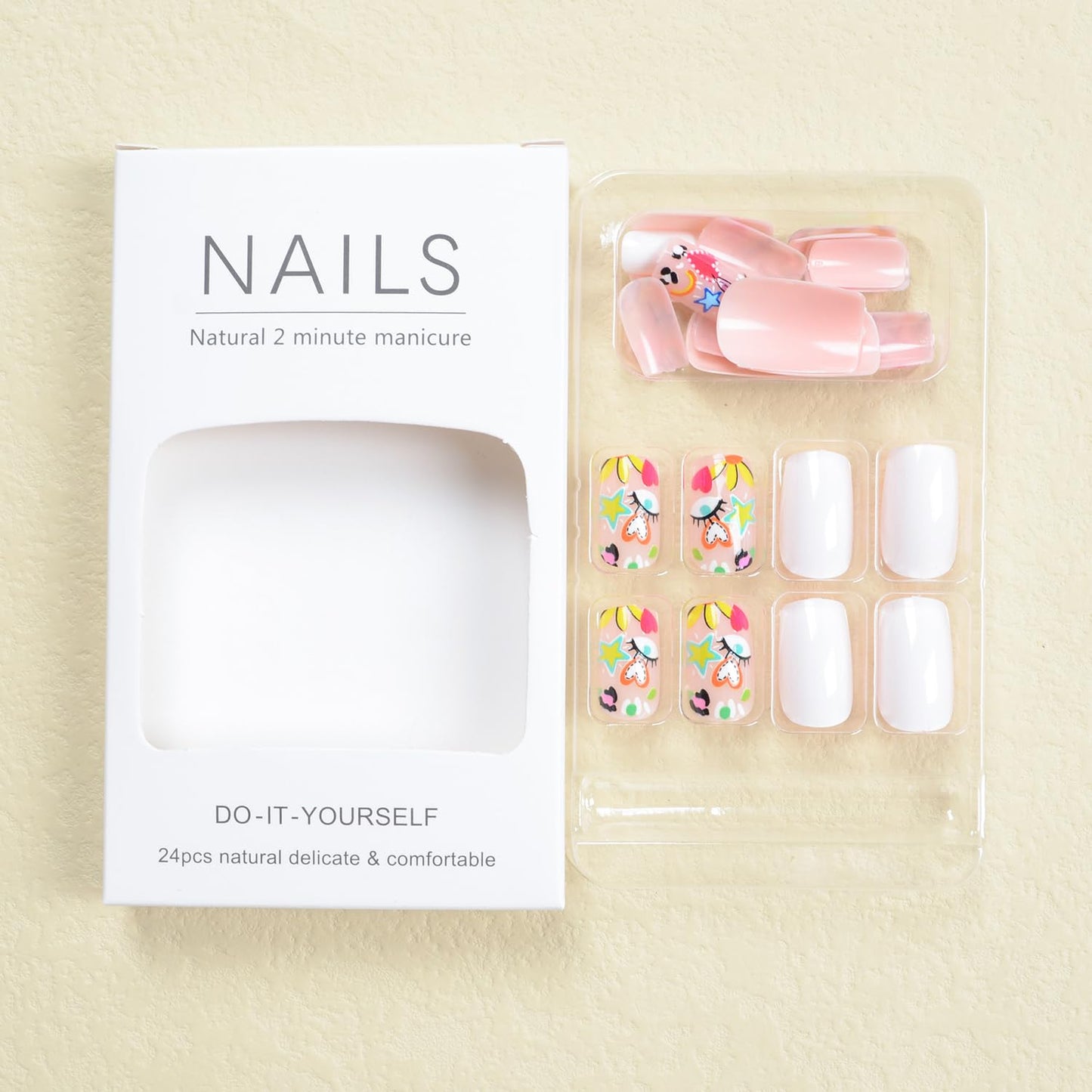 Medium Press On Nails Short Almond Floral Nude Pink Smiling Daisy 24 Pcs