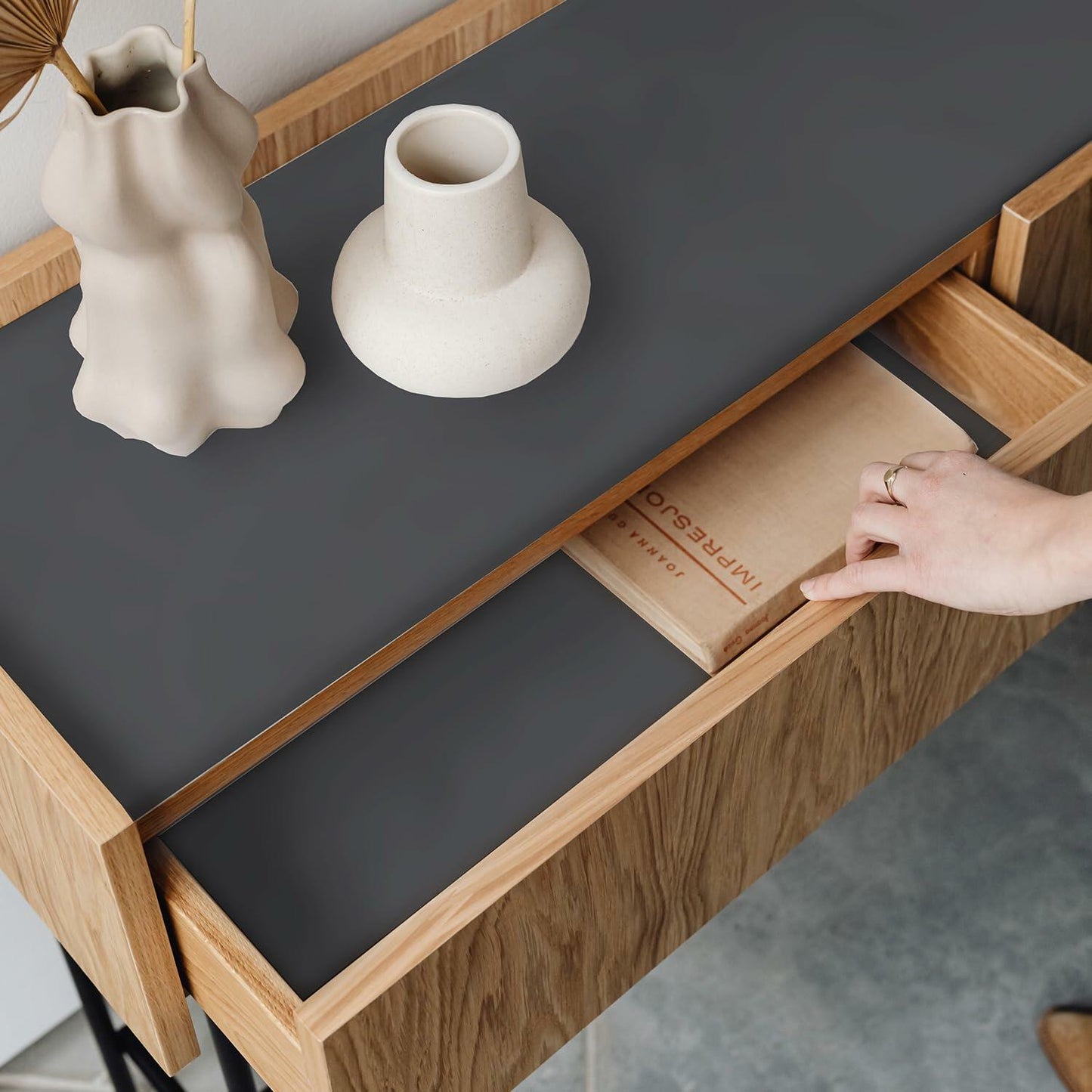 LONGYONG Black Peel and Stick Wallpaper 17.7x197in Waterproof Removable