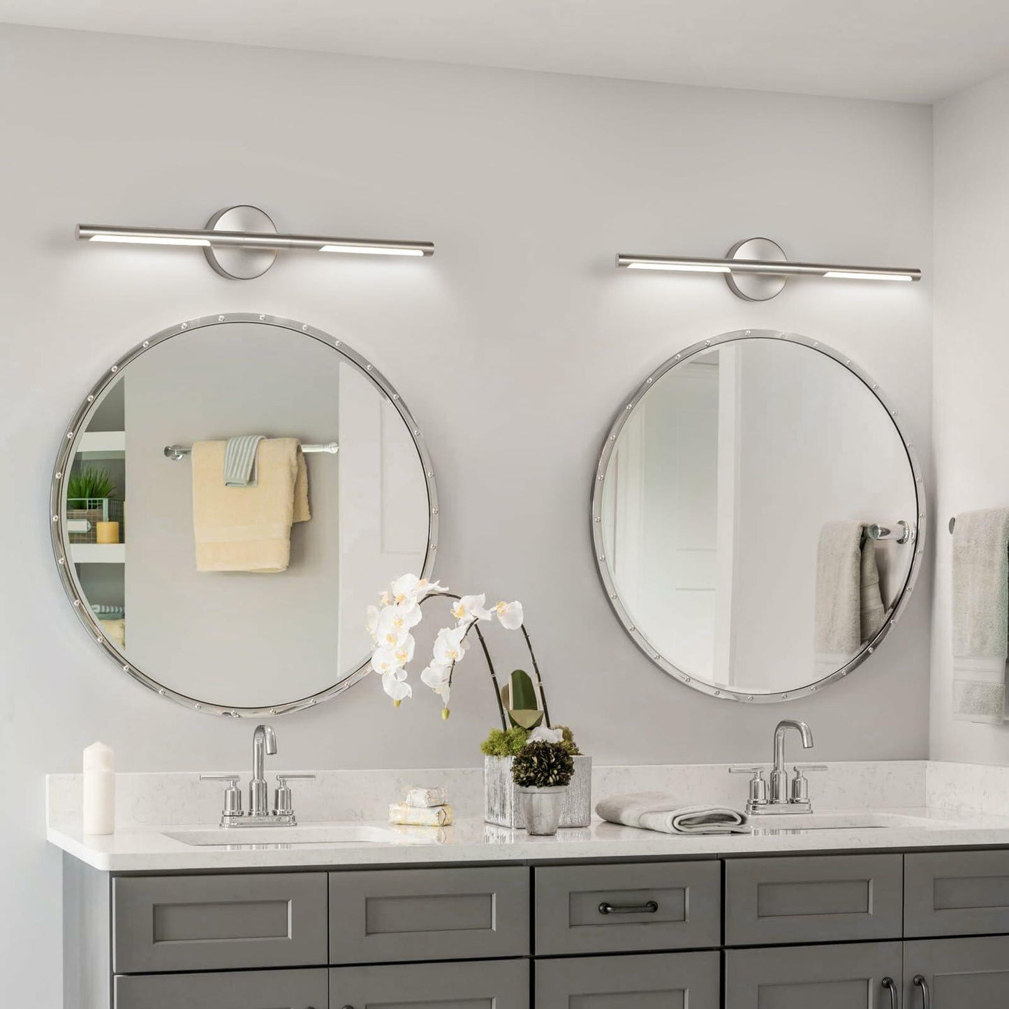 360° Rotatable 24" 18W LED Bathroom Vanity Light Fixture Black & Gold