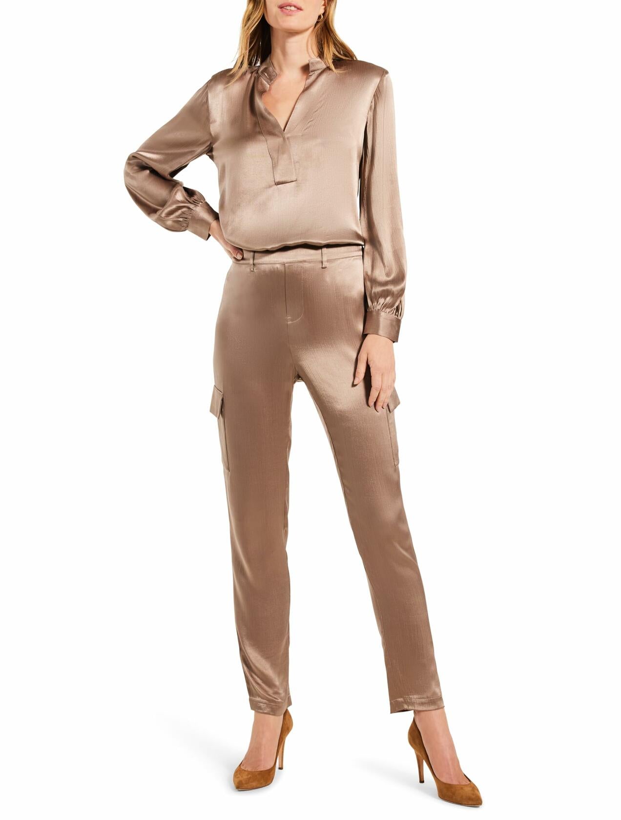 NIC+ZOE Women's Elevated Relaxed Cargo Pant Stucco Size 2 Stylish Fit