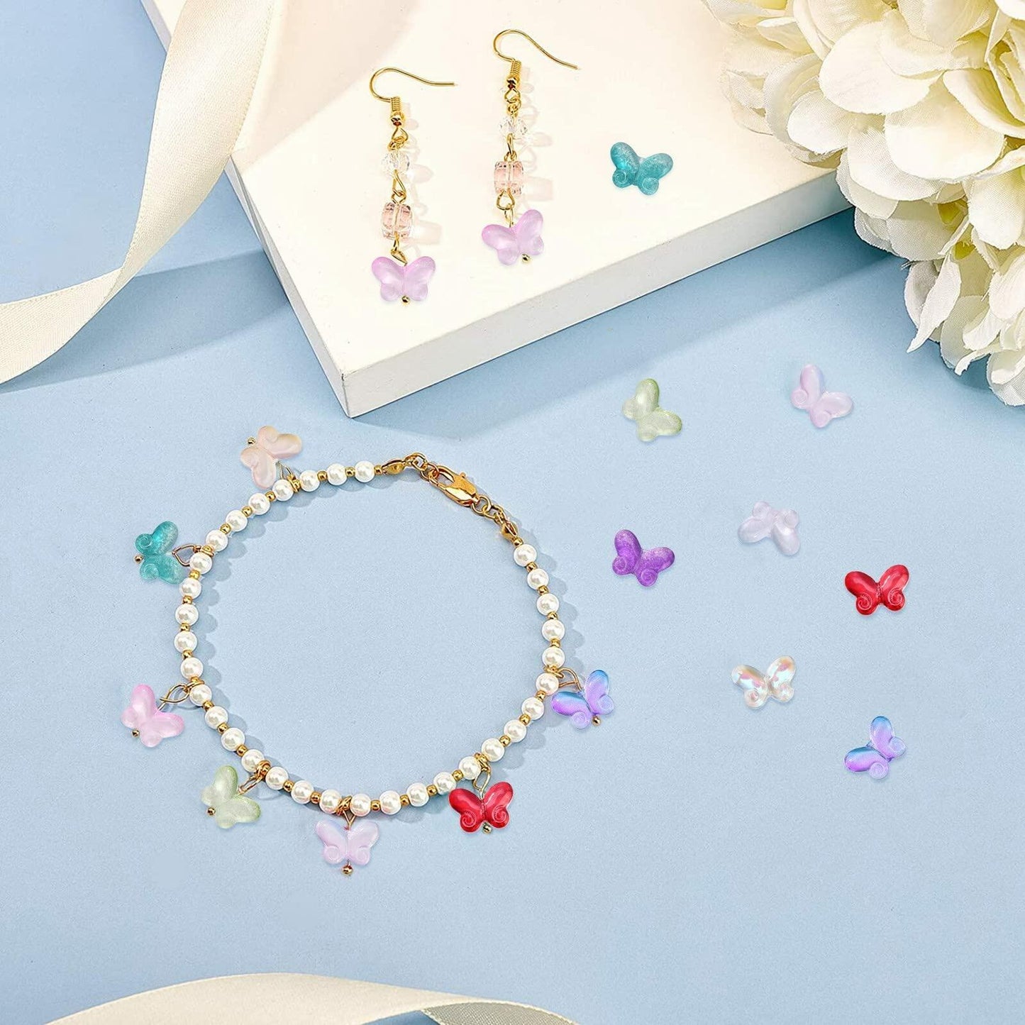 DanLingJewelry 100 pcs Random Color Glass Butterfly Beads for Jewelry Crafts