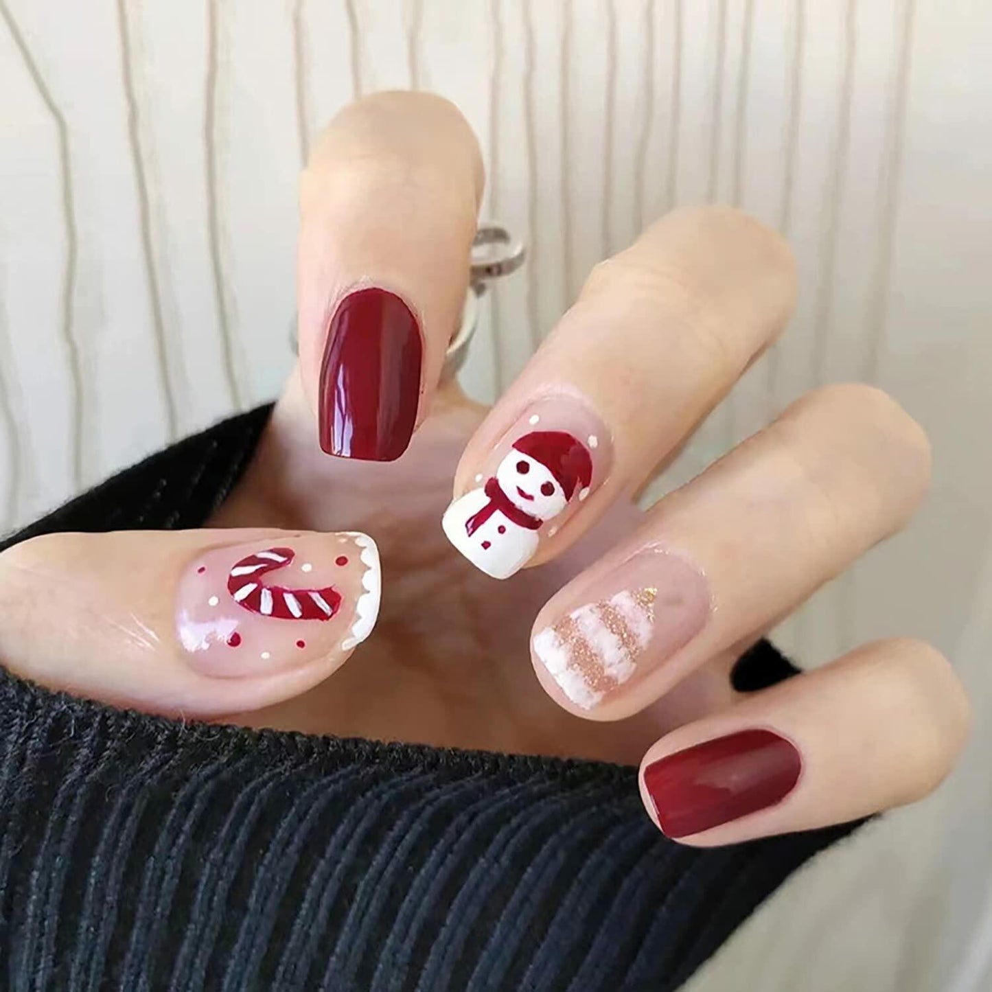 Christmas Press On Nails Red Gold Snowflake Short Acrylic Square Set