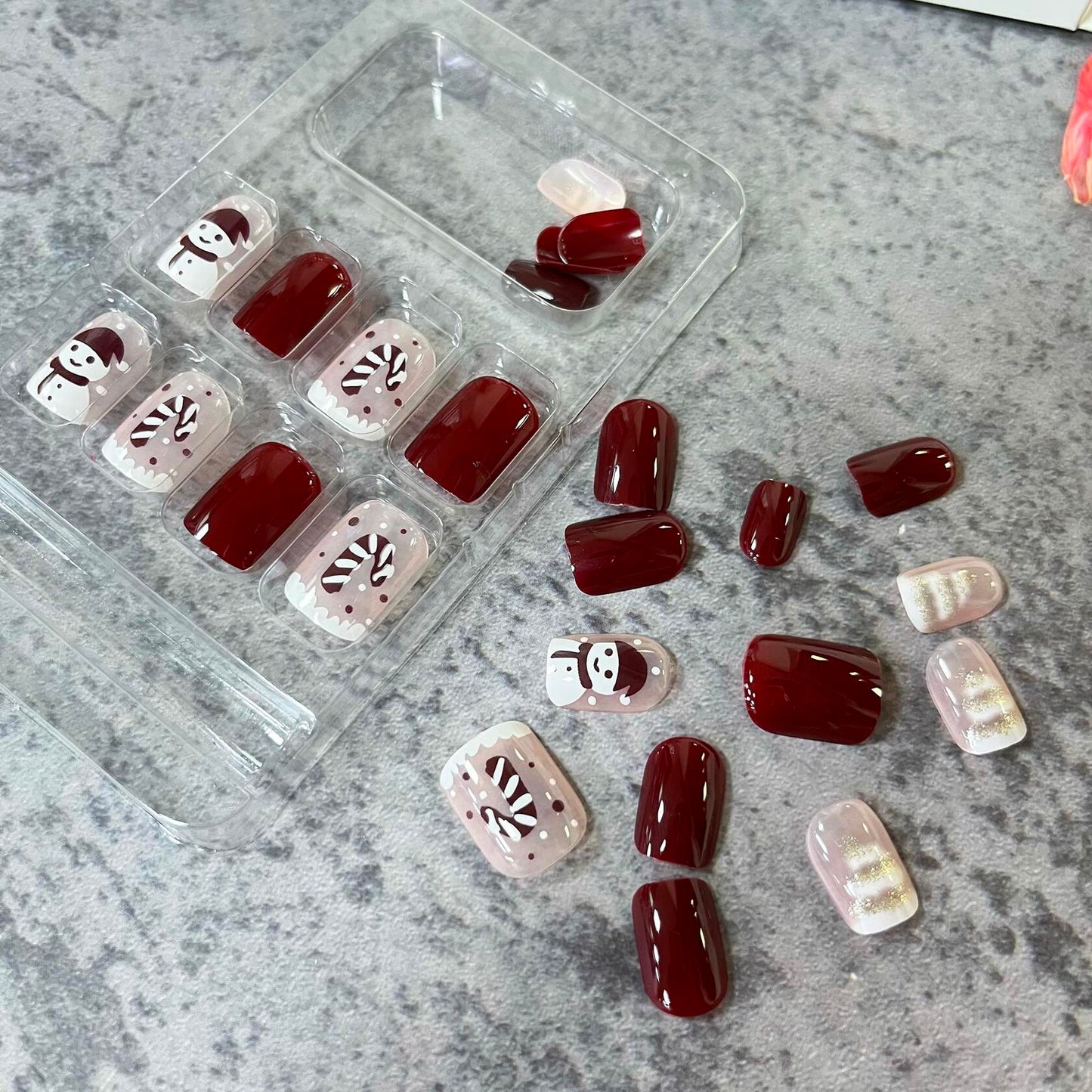 Christmas Press On Nails Red Gold Snowflake Short Acrylic Square Set