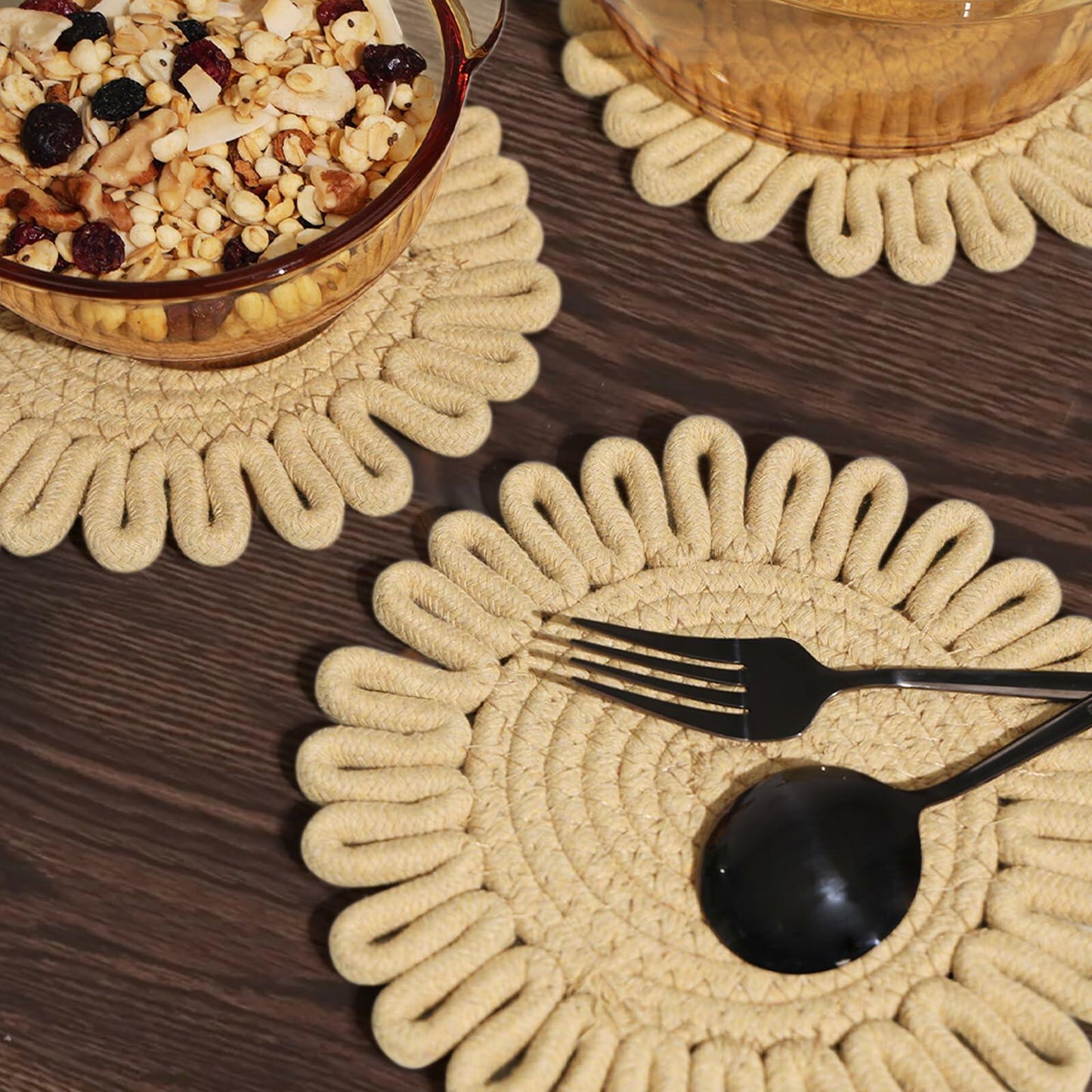 AHHFSMEI 8 Inch Heat Resistant Trivets Pot Holders 4pcs Light Brown