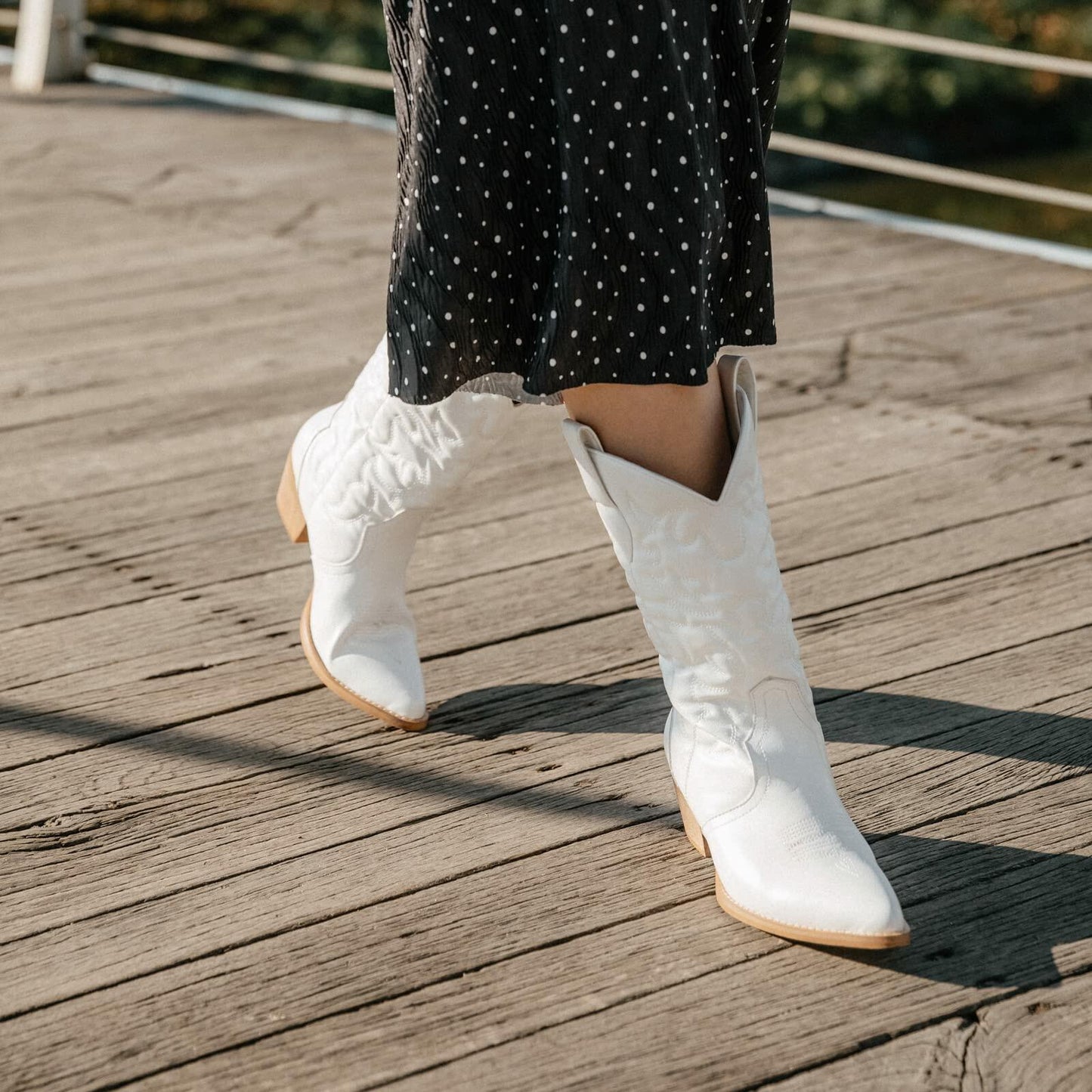 Rollda Women's Western Cowboy Boots Pointed Toe Mid-Calf White Size 7.5
