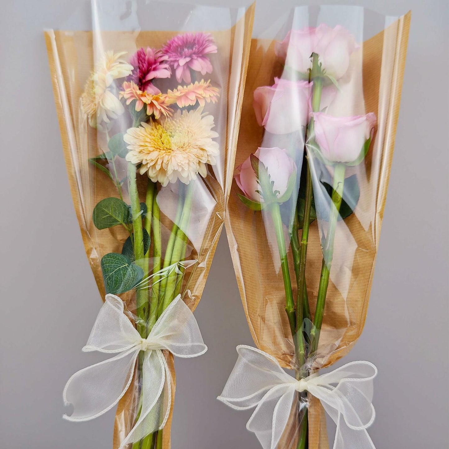 SELANTAG 50 Pack Flower Bags Kraft Floral Wrapping Paper Sleeves 9.8x18x3.9in