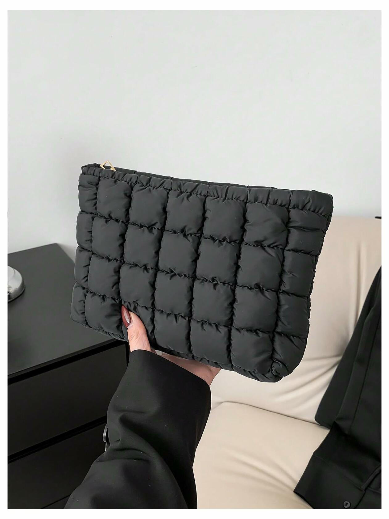 Verdusa Women's Puffy Quilted Makeup Bag Cosmetic Clutch Black One-Size