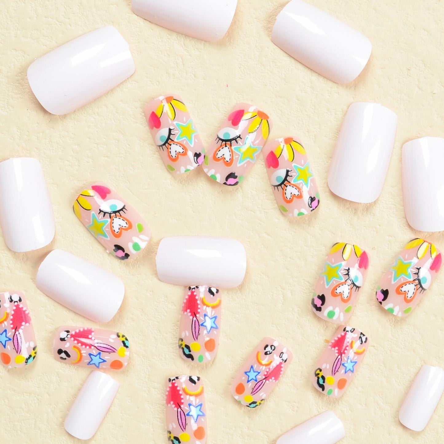 Medium Press On Nails Short Almond Floral Nude Pink Smiling Daisy 24 Pcs