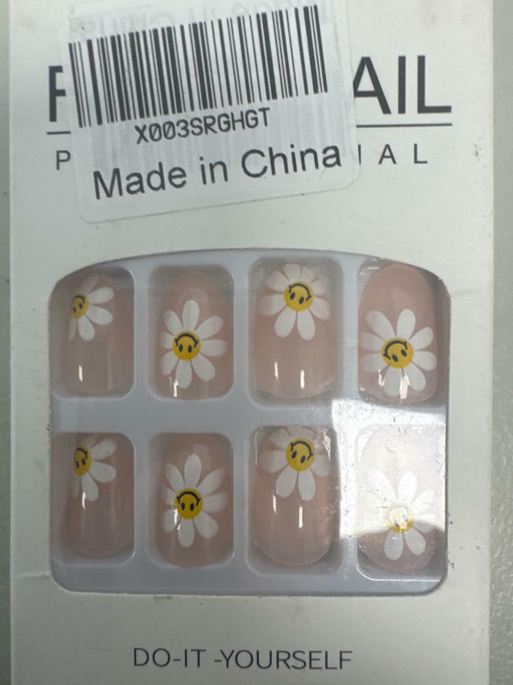 Medium Press On Nails Short Almond Floral Nude Pink Smiling Daisy 24 Pcs