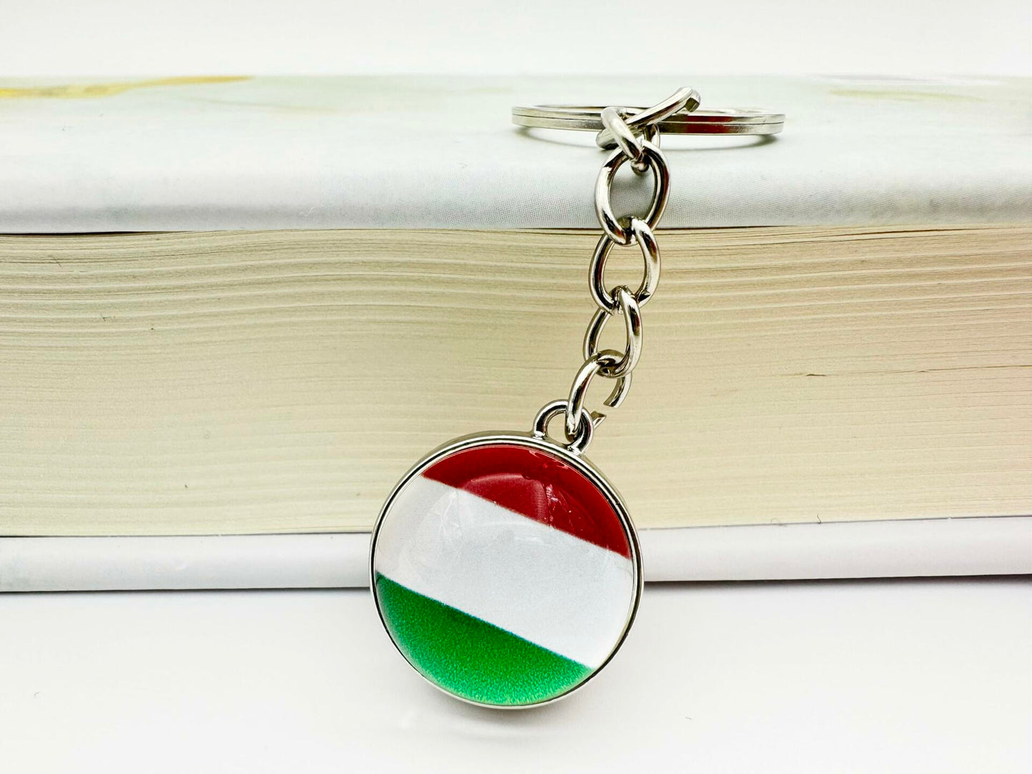 LLBFHH Hungary Flag Key Chain Stainless Steel Car Keyrings 3 Pcs
