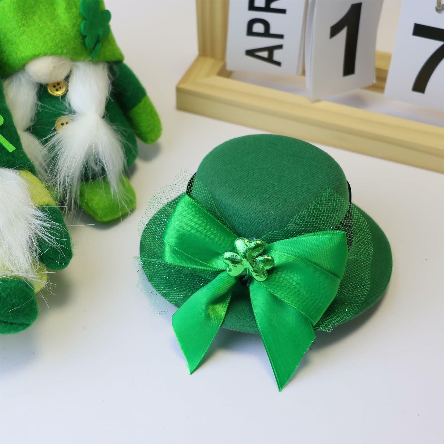 St. Patrick’s Day Leprechaun Top Hat Hair Bow Clips Green Clover Shamrock
