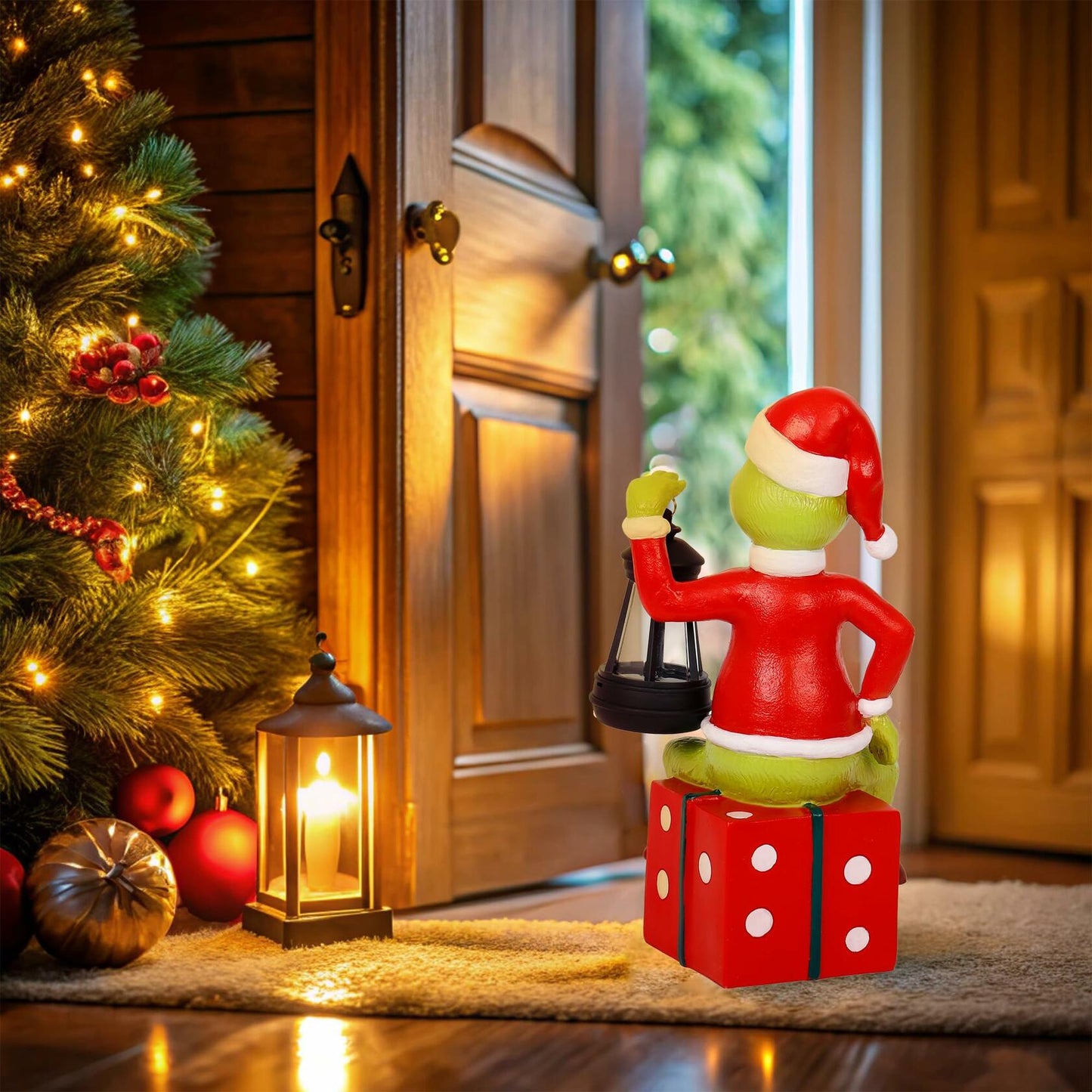 Solar Light Garden Statue Resin Outdoor Christmas Decoration Style 1