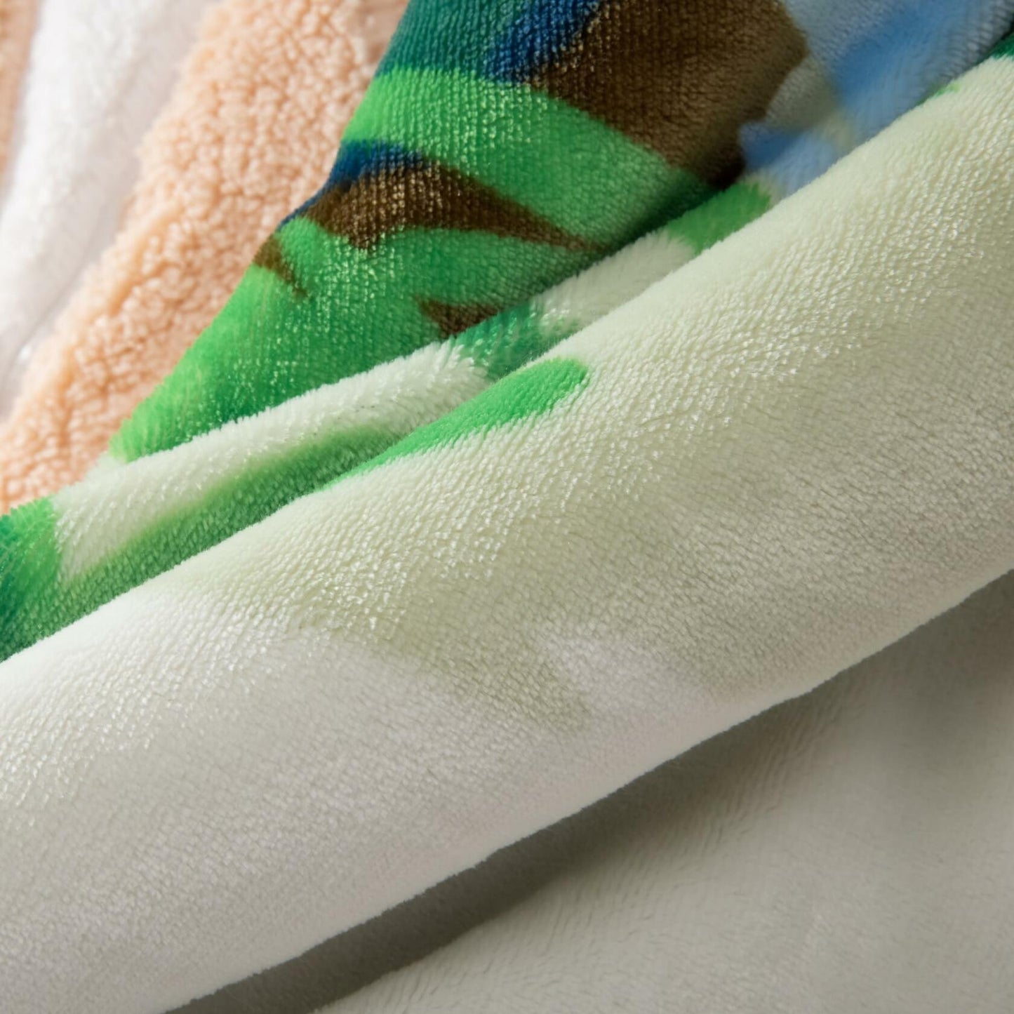 COSUSKET Kids LinaBell 3D Embroidery Sherpa Throw Blanket 50x60in