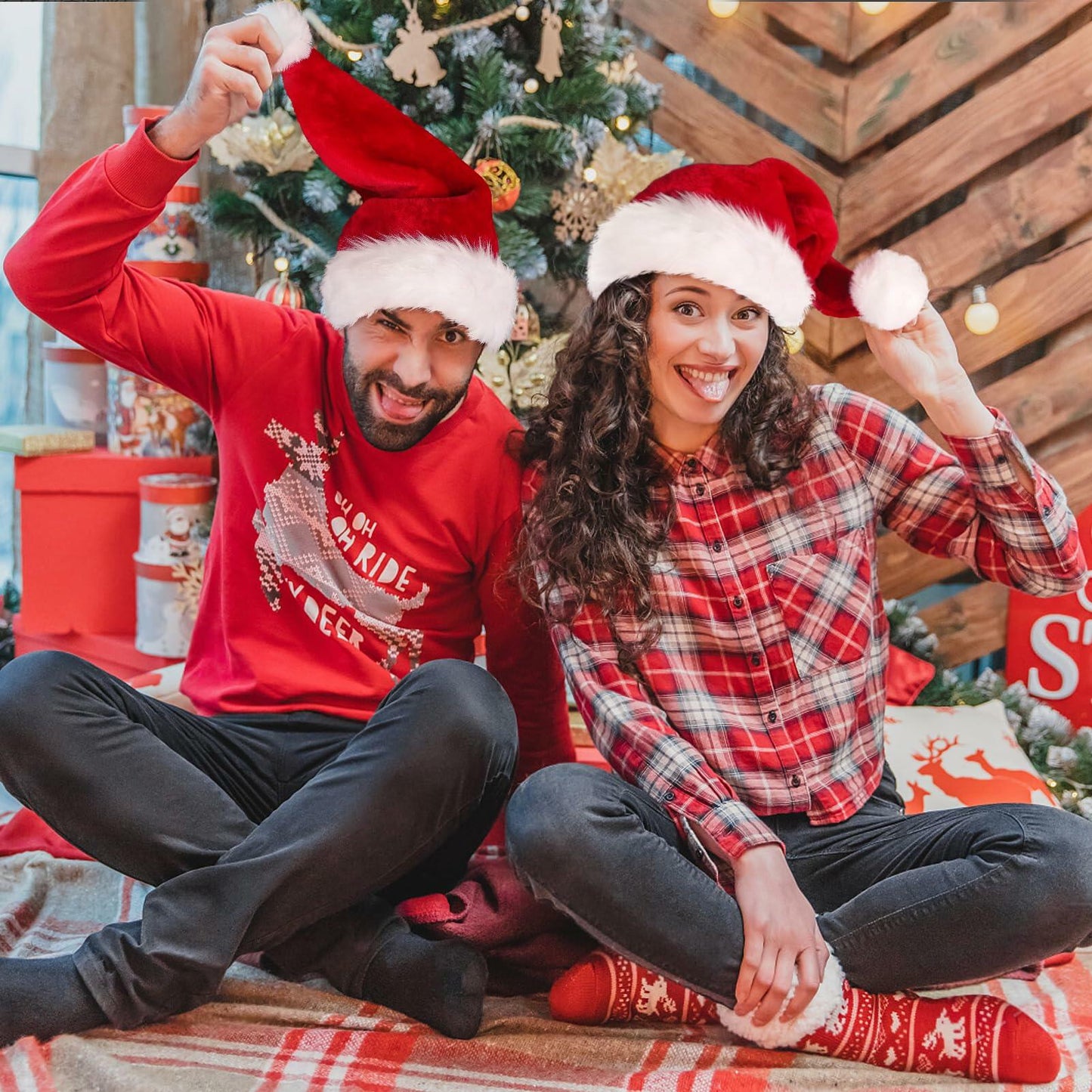 Lainlight Santa Hat Adult Plush Brim Comfort Liner Red