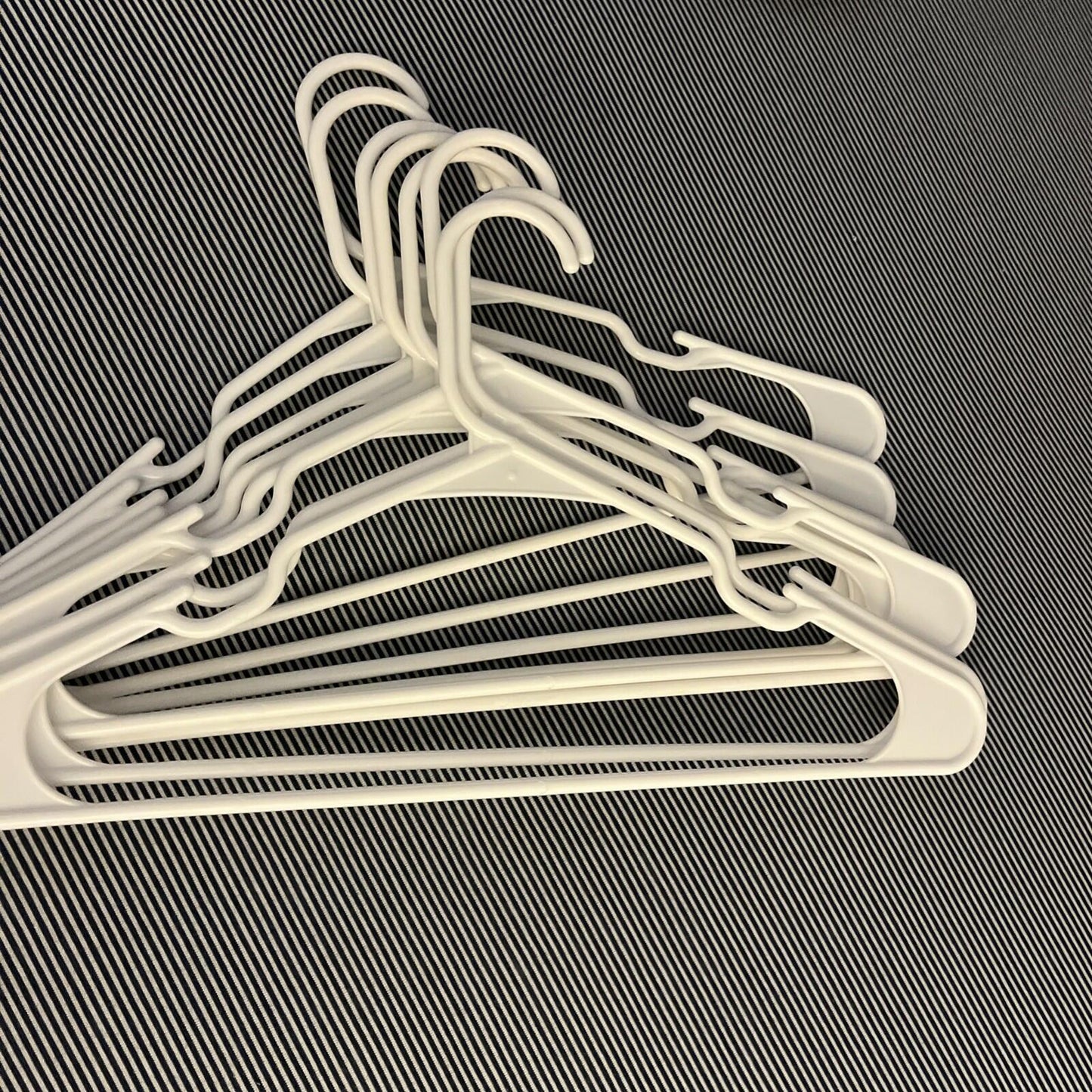 Room Essentials 50 Count Multipack Plastic Hangers