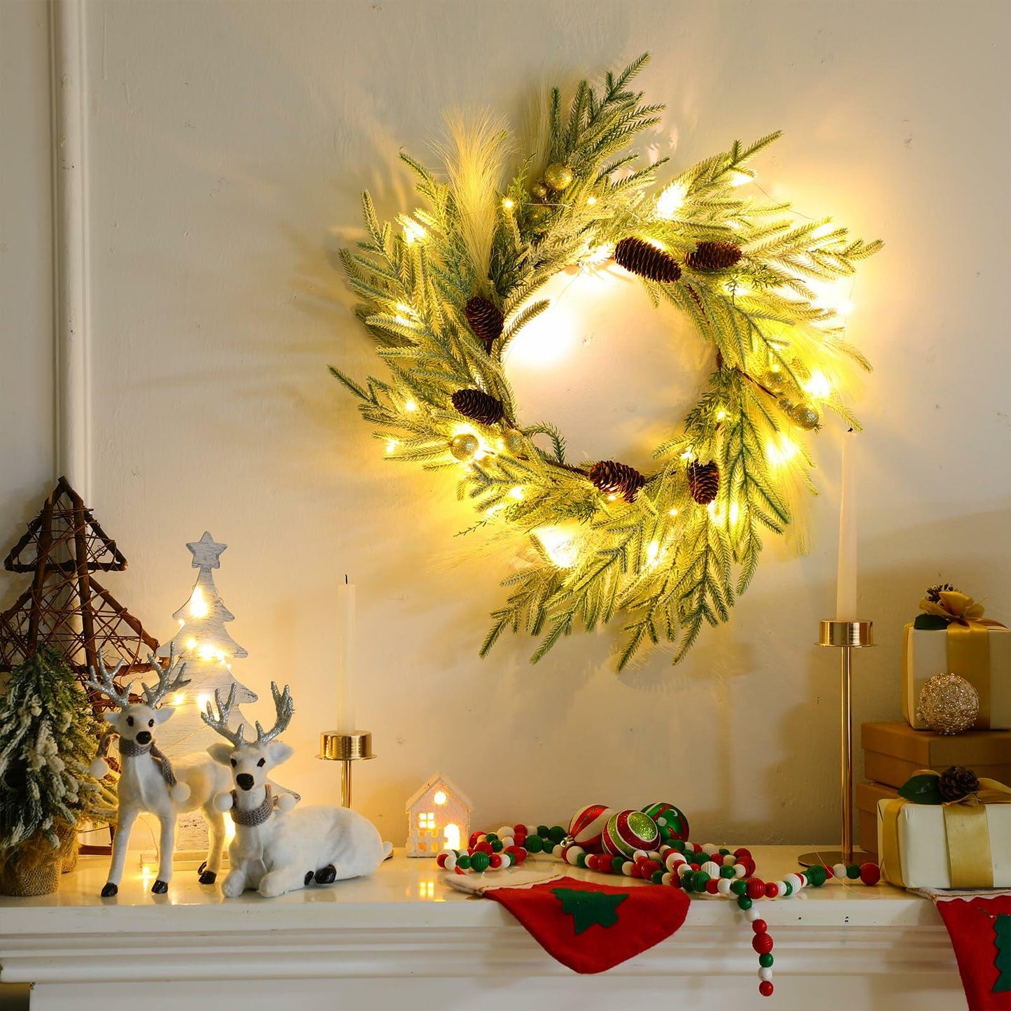 Chuangdi 24" Lighted Norfolk Pine Pampas Christmas Wreath with Pine Cones