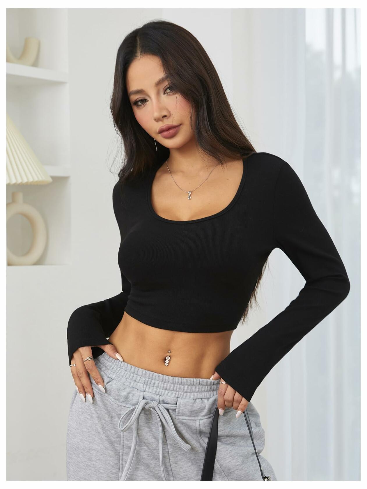 Verdusa Women's Square Neck Slim Fitted Crop Top Long Sleeve Black XS Size XS