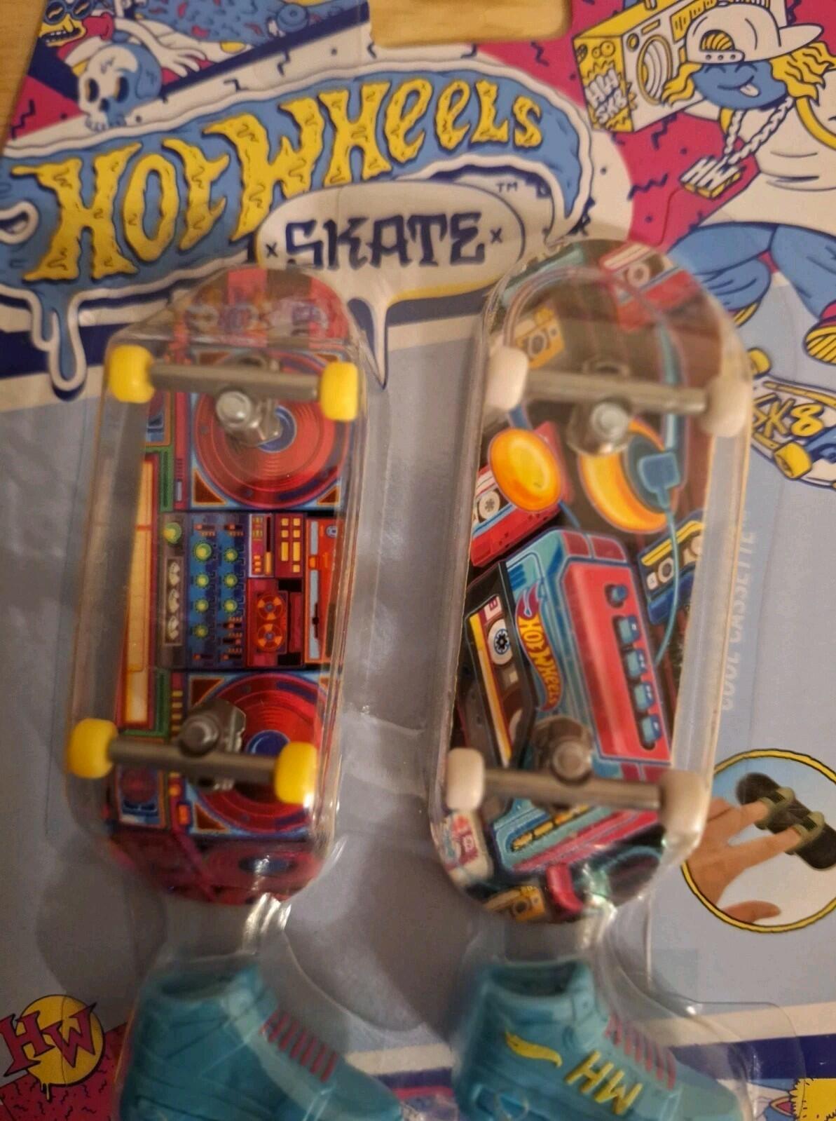 HOT WHEELS SKATE .. BOOYAH BOOMBOX AND COOL CASSETTE.. 2 PACK.. NIB