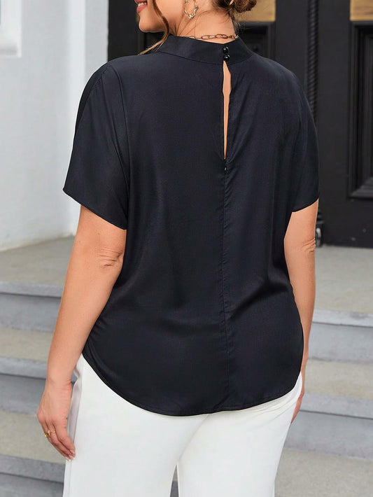 Verdusa Women's Plus Size Floral Mock Neck Keyhole Tee Black White Size 2XL