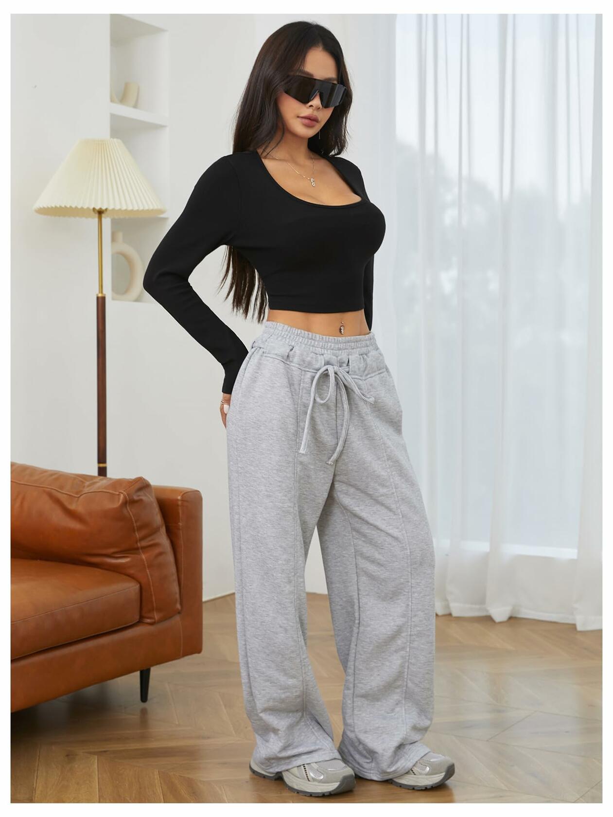 Verdusa Women's Square Neck Slim Fitted Crop Top Long Sleeve Black XS Size XS