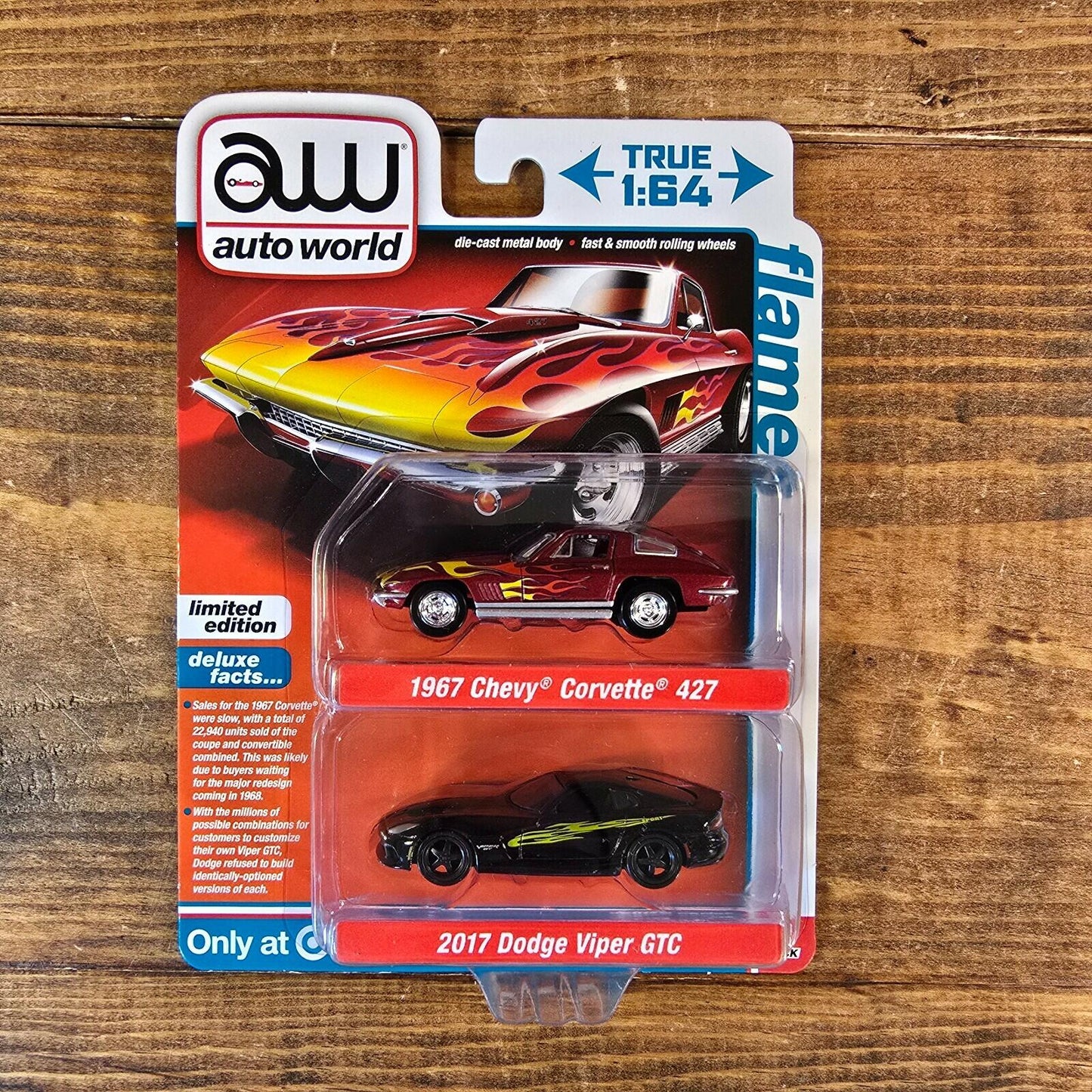 Auto World Target 2 Pack Flames 1967 Chevy Corvette 427 & 2017 Dodge Viper 1:64