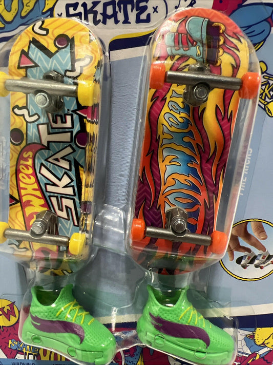 Mattel Hot Wheels Tony Hawk Fingerboard Skateboards Shoes 2-Pack 80's Style