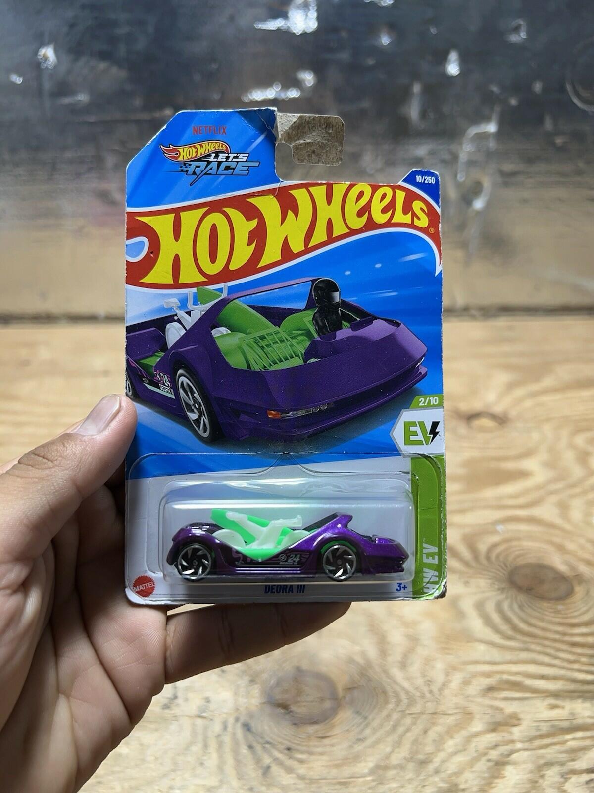 Hot Wheels Deora III #10 Purple 2024 Model