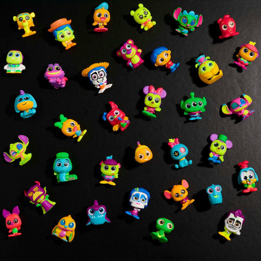 Just Play Disney Doorables Neon Glow Peek 5 Figures Kids Toys Ages 5+