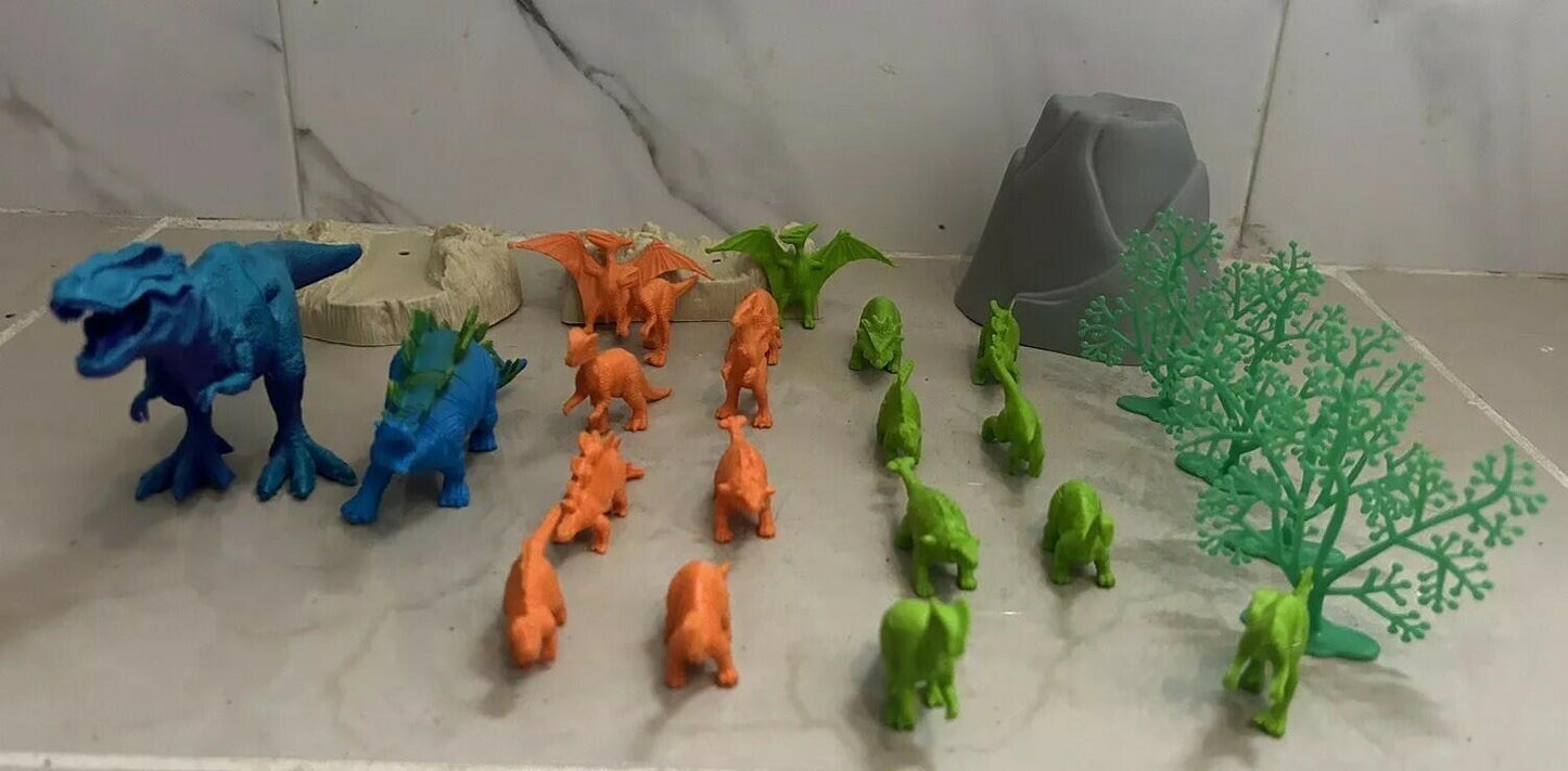 Fun bucket 27 pieces Dinosaurs action figures toy planet .pre Owned
