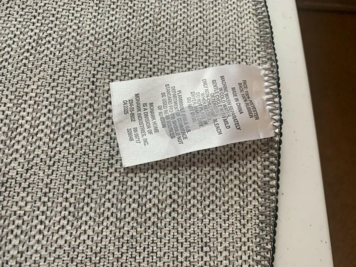 Mohawk Home Black White Oval Indoor Rug 24x36 Diamond Pattern