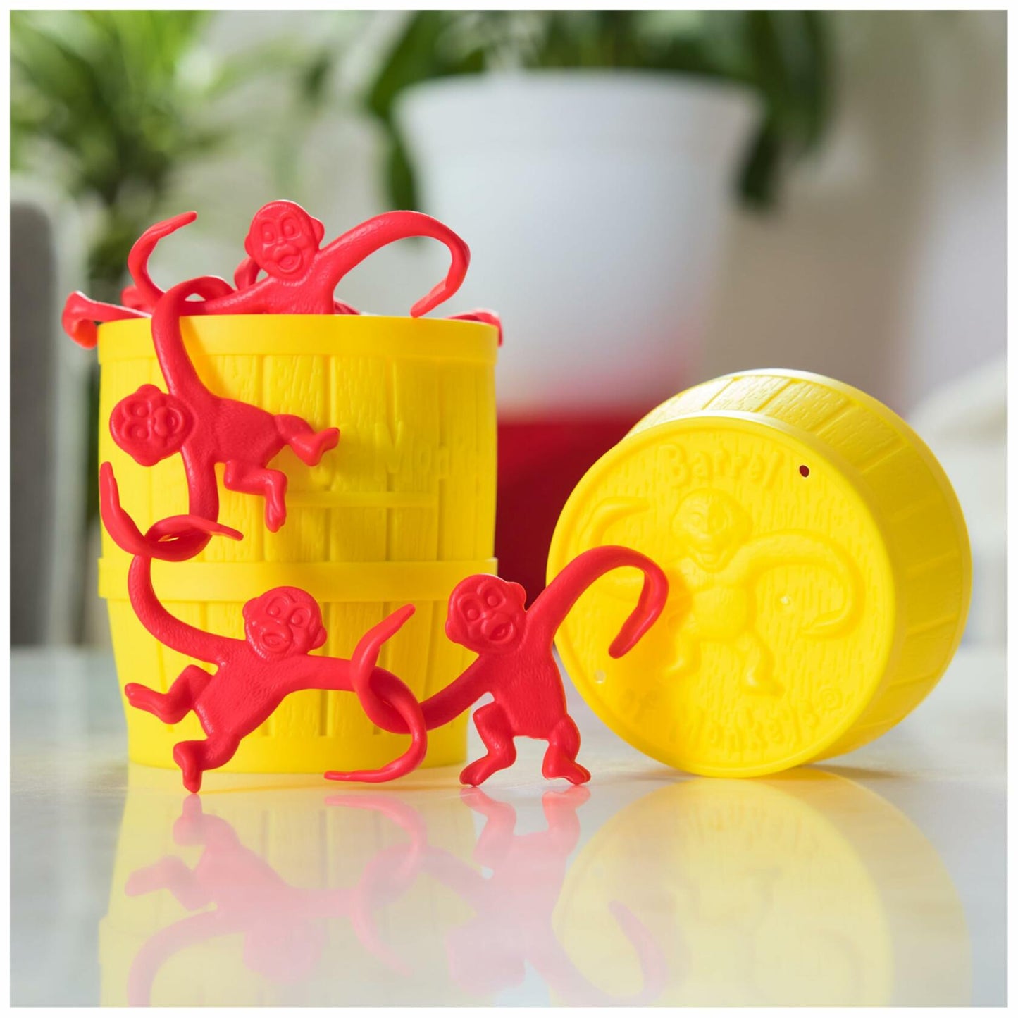 Spin Master Barrel of Monkeys Game Retro Linking Fun Preschool Family Multicolor