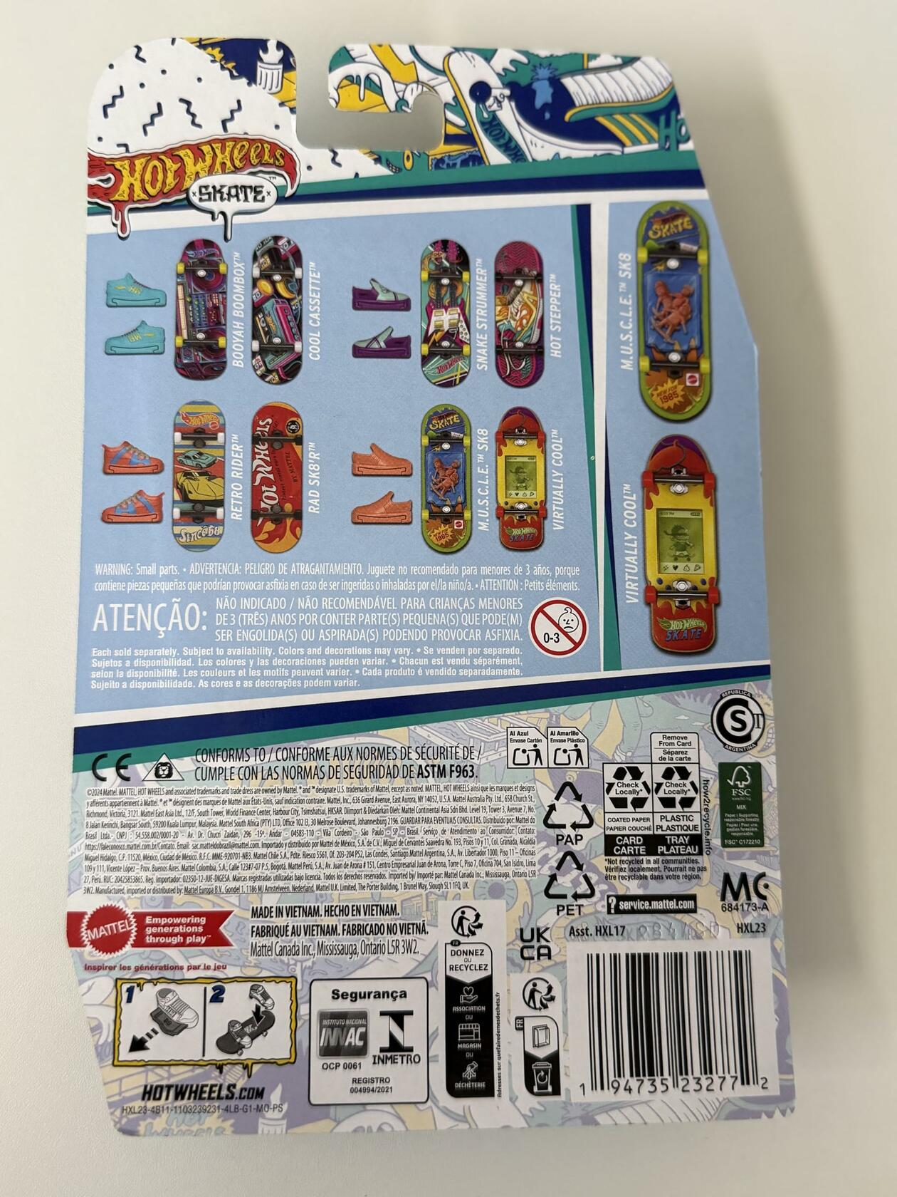 Hot Wheels Skate Miniature Finger Skateboard Set 2 Pack Red Yellow Green Blue