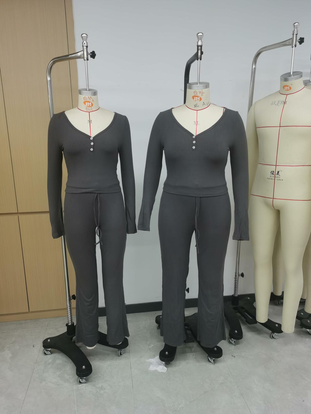 ECHOINE Women's Lounge Set LongSleeve Crop Top Straight Leg Pants Apricot Size L