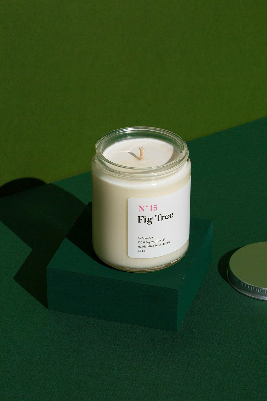 A Scent for Every Memory Mia's Co Ocean Rose Soy Wax Candle 7.5 oz