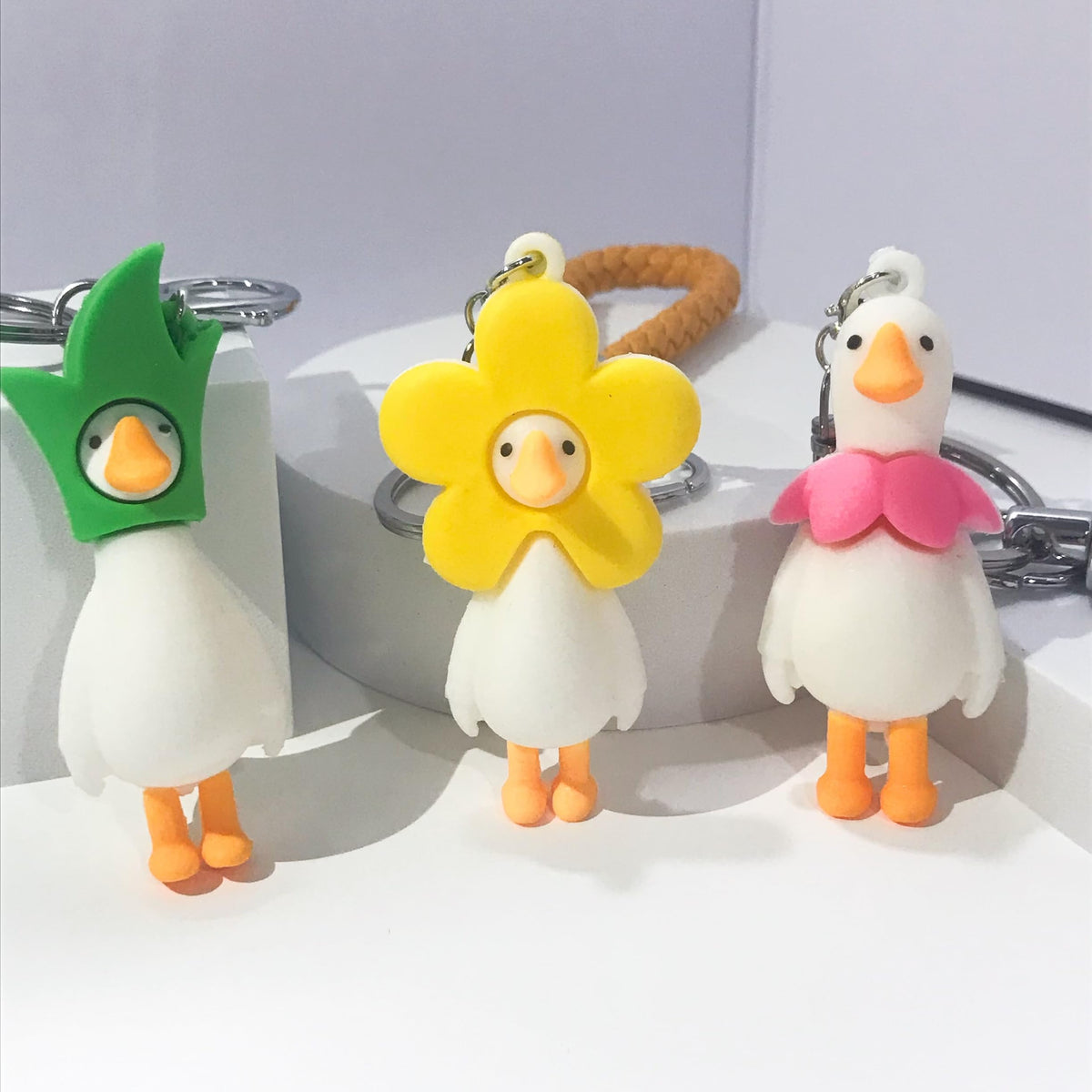 BISAS PU Leather Rope Woven Cute Green Goose Key Chains Zinc Alloy Key Ring Car Keychains Bag Pendant (Green Goose)
