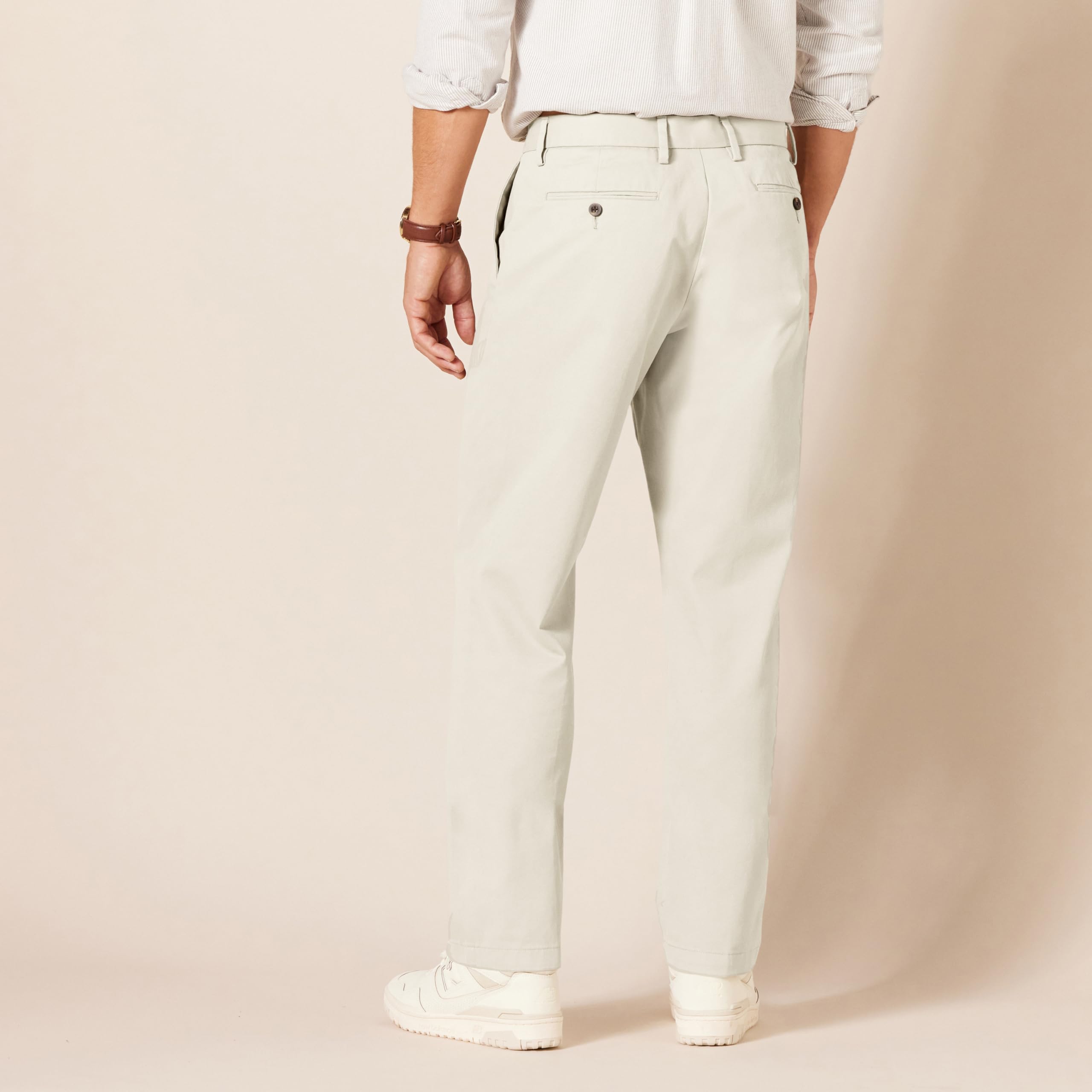 Amazon Essentials Men's Classic-Fit Flat-Front Chino Pant Stone Size 35x34