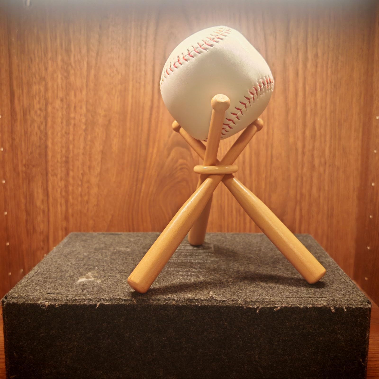 Luozong Wooden Baseball Holder Stand Display for Balls 3 Pack