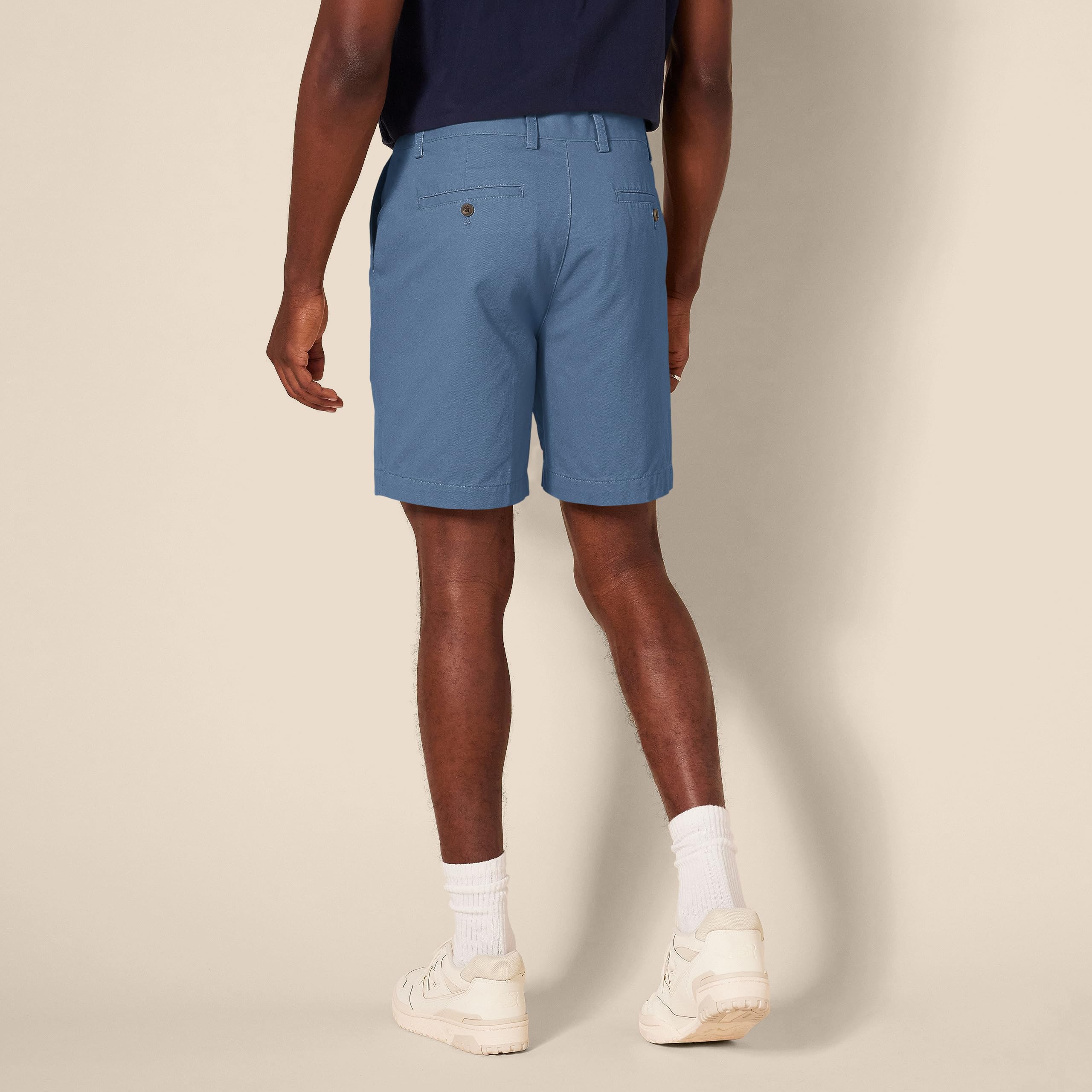 Amazon Essentials Men's Slim-Fit 7" Chino Shorts Deep Blue Size 30