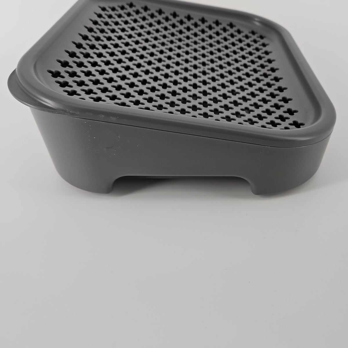 SpaceTime Elevated Cat Litter Step