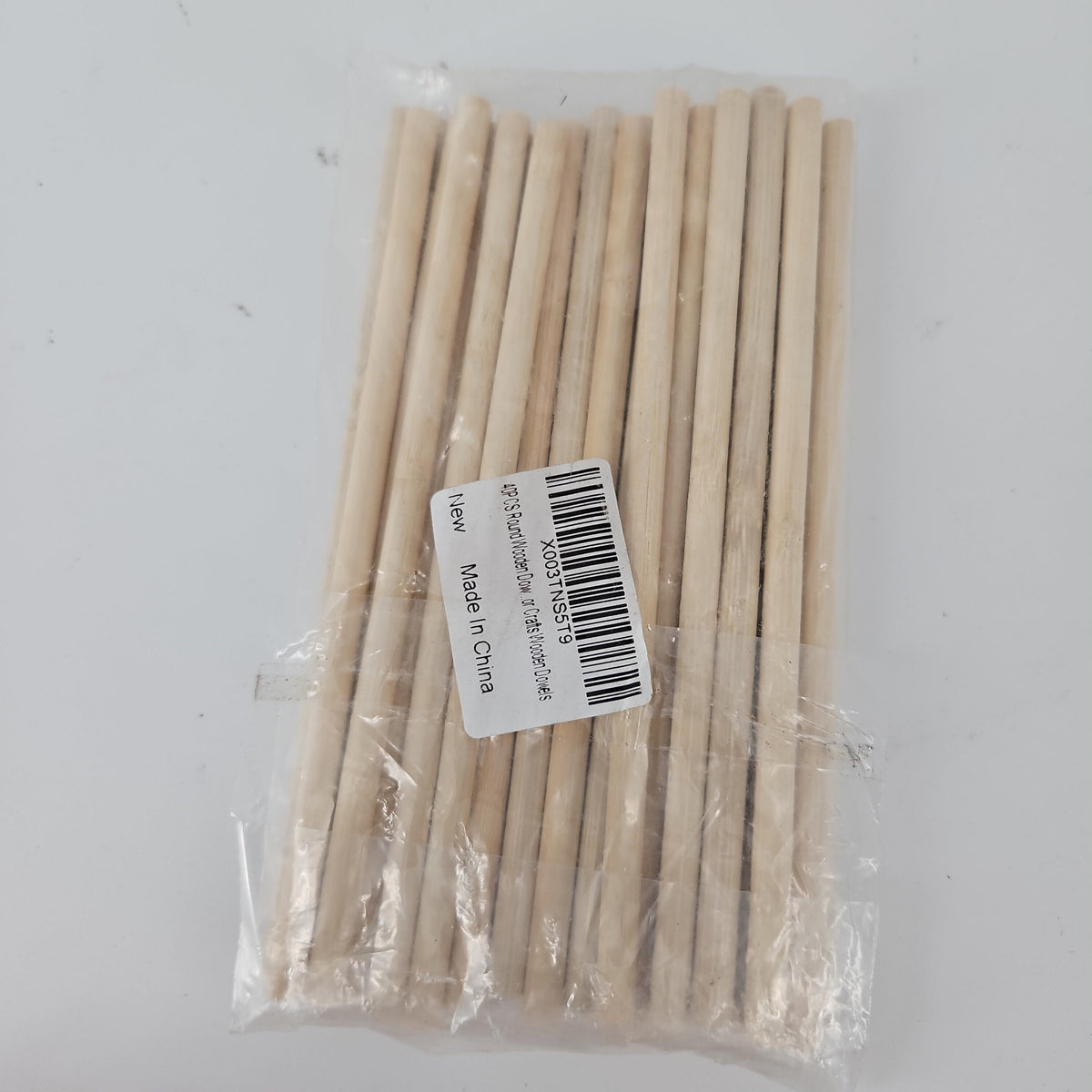 [Like New] 40-Piece Round Wooden Craft Dowels