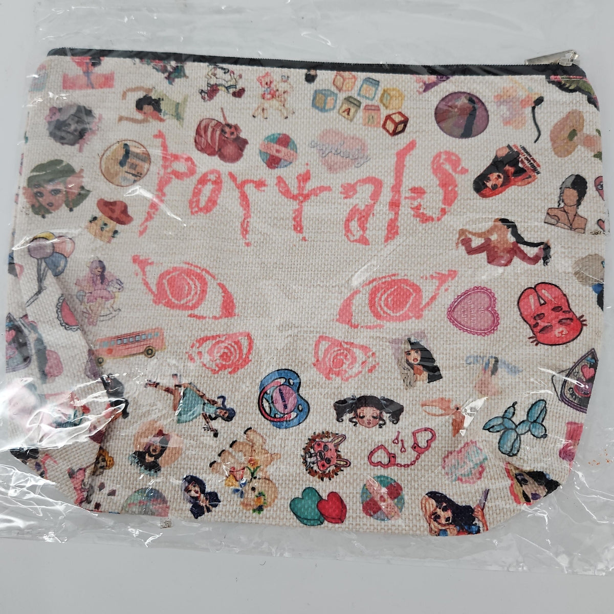 Large-Capacity Makeup Bag with Character Print, 9.8 x 6.7 in