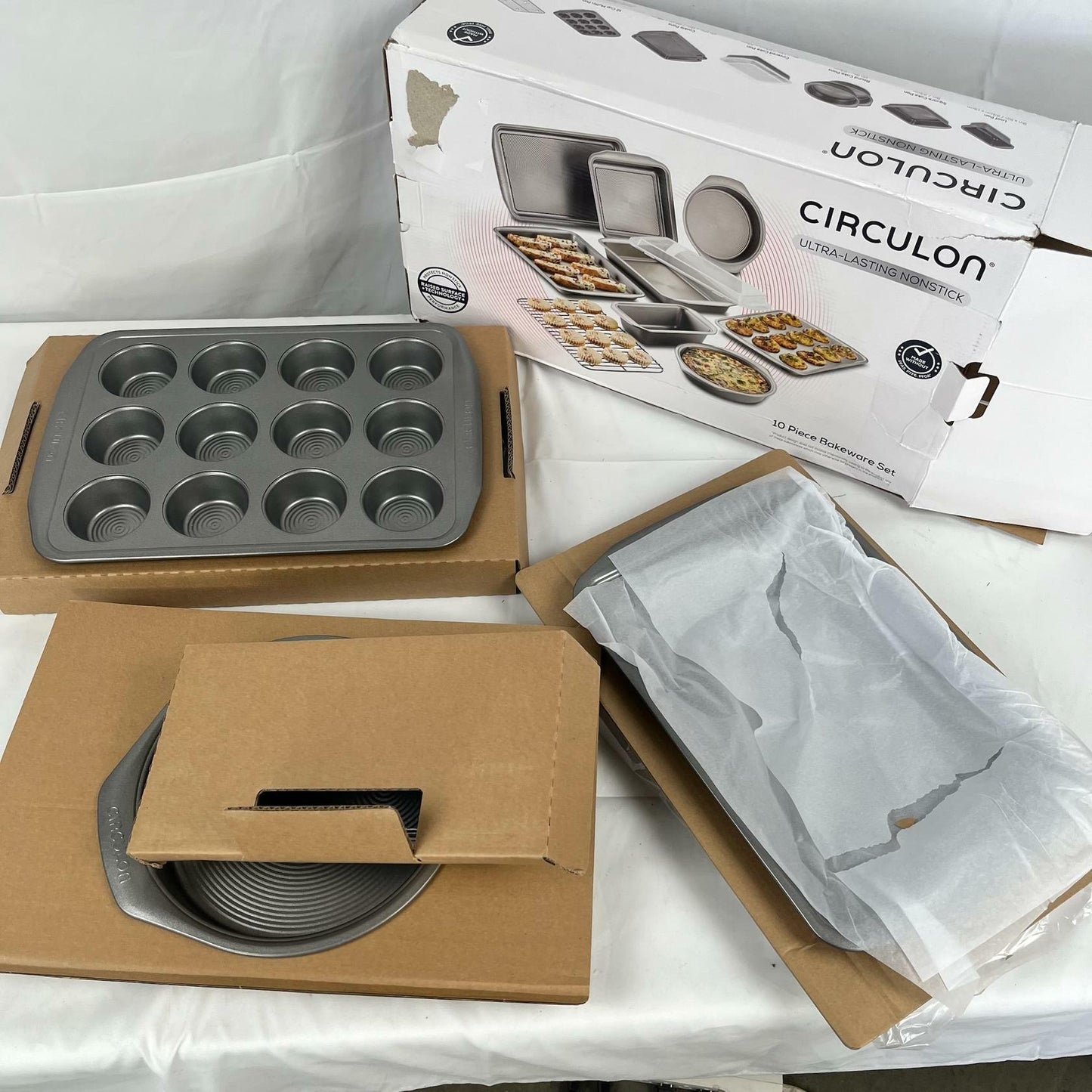 [Like_new] Circulon Nonstick Heavy Gauge Steel Bakeware Set with Rolled Pan Edges Loaf Pan,