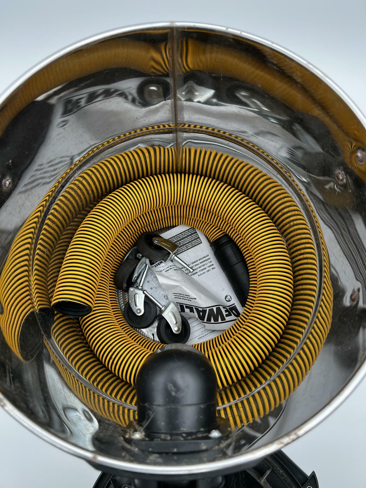 [Good] Dewalt DXV08SA Stainless Steel Wet/Dry 8-Gallon 5 HP Vacuum