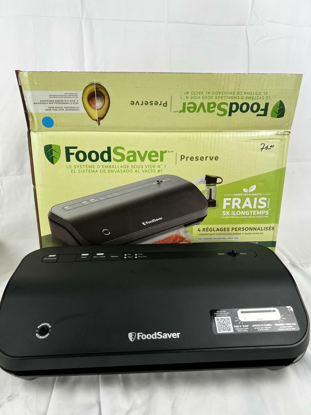 [Like_new] FoodSaver Preserve Vacuum Sealing System Starter Kit with Bags and Rolls VS2280
