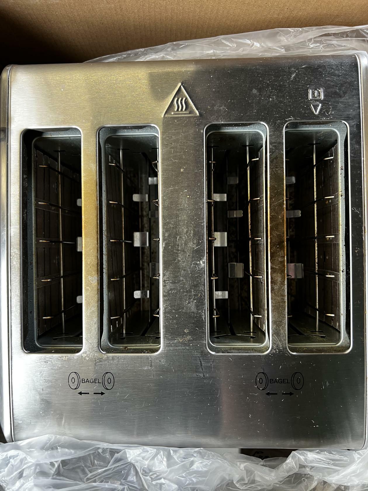 [Good] Cuisinart Custom Select 4-Slice Toaster RBT-1350PC