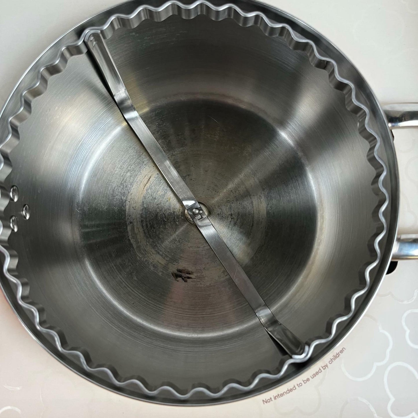 [Very_good] Popsmith Popcorn Popper in Butter - 6 Quart Stovetop Popcorn Machine - Stainless
