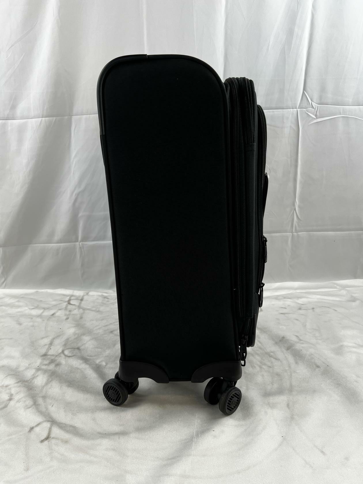 Swissgear 8099 21" Softside Expandable Spinner Carry-On - Black - Like New