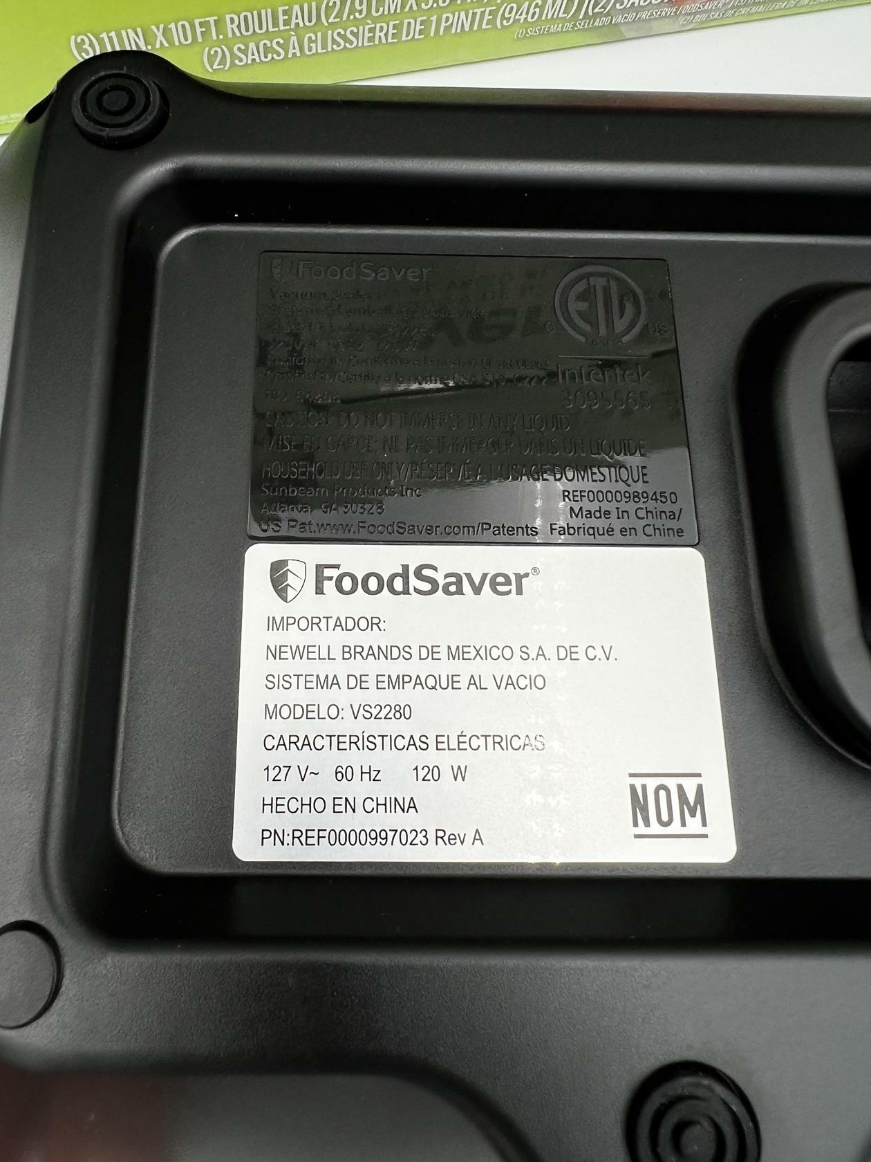 [Like_new] FoodSaver Preserve Vacuum Sealing System Starter Kit with Bags and Rolls VS2280