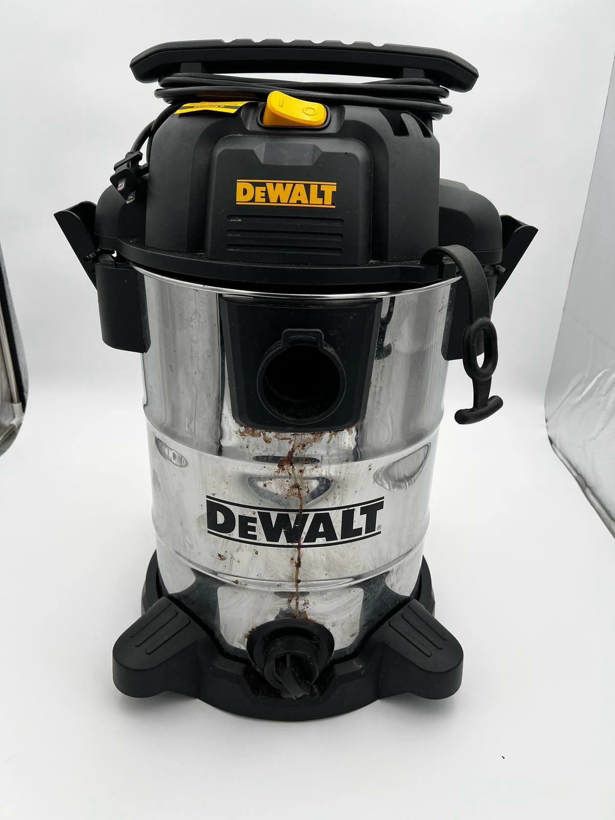 [Good] Dewalt DXV08SA Stainless Steel Wet/Dry 8-Gallon 5 HP Vacuum