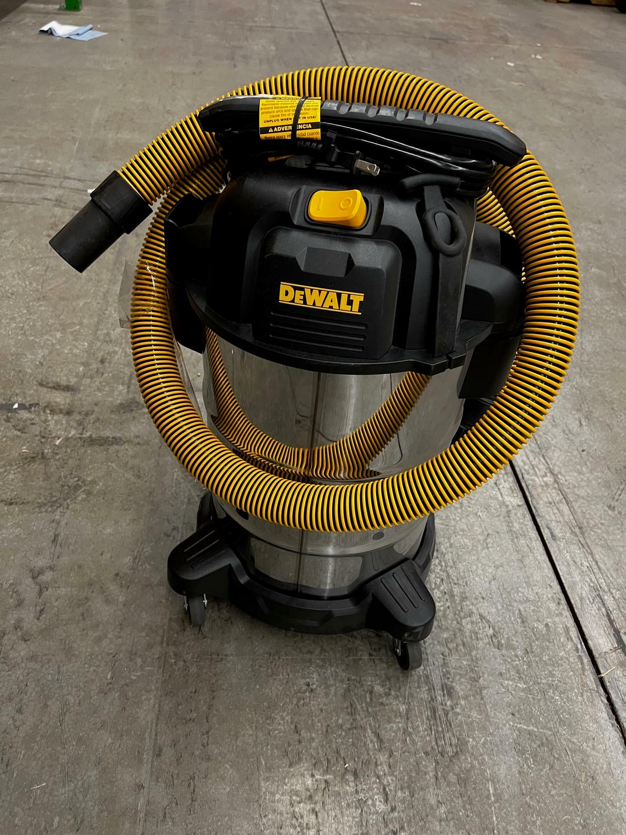 [Like_new] DEWALT DVX10SA Vacuum, 10 Gallon, Yellow/Black